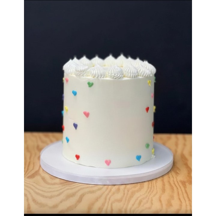 Custom birthday cake – Artisan layer cake Brussels, Wooly Pâtisserie