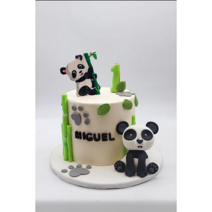 Gâteau d'anniversaire sur mesure – Layer Cake artisanal à Bruxelles, Wooly Pâtisserie